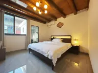 Xiangwang Homestay (Langzhong Ancient City Zhongtian Building)