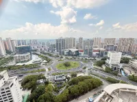 Nanjing GeYou · East Elegance Designer Homestay (Xiongzhou Metro Station, Liuhe District) - Condos