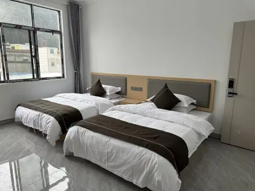 Donghong Express Hotel