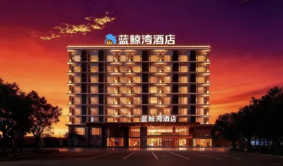 Blue Whale Bay Hotel Các khách sạn gần South Pole Village