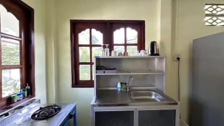 Deniz’s Chill House Отели рядом с достопримечательностью «Haad Son»