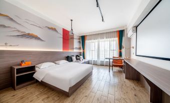 Yunqi Apartment (Taiyuan Changfeng Business District Vientiane City Branch)