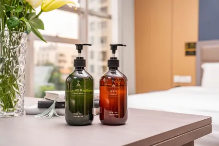 Anqing Yixin Hotel Отели рядом с достопримечательностью «Zhao Puchu Former Residence»