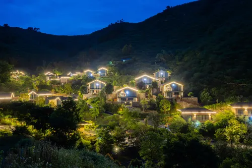 Lihuagu Water Residence Hotel