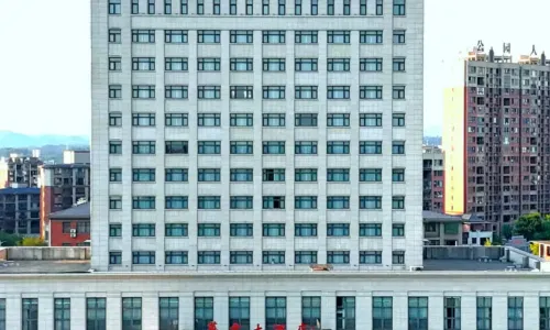 華雲大酒店（橫峯縣政府行政服務中心店）