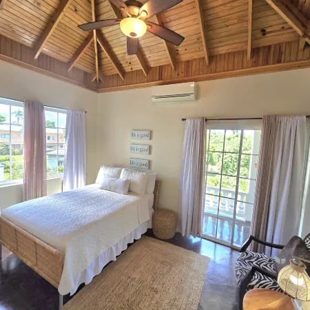 Blue Paloma Bed & Breakfast