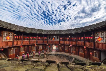 Yunshuiyao Juxianju Tulou Inn