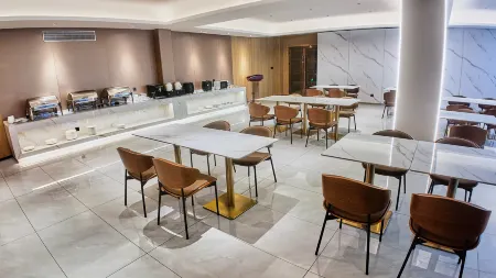 Счастливая звезда Отель Отели рядом с достопримечательностью «Парк им. Горького М.»