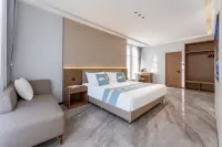 Xunke Unaji Birch Town Hotel