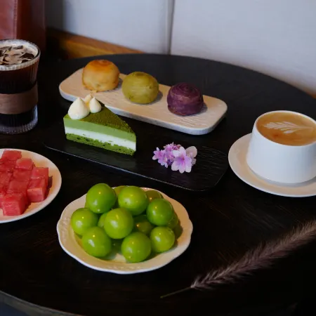 Borei Yunlan Resort Hotel (Lugu Lake Daluoshui Store)