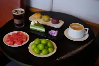 Borei Yunlan Resort Hotel (Lugu Lake Daluoshui Store) Hotels in Ninglang