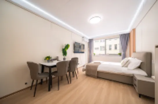 Jian Home Apartment Serviced Apartment (Shanghai Xuhui Jiaoda Store)