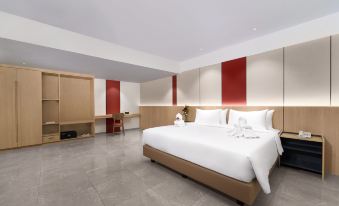 MAXONE Batam