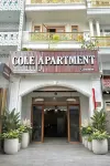 COLE APARTMENT & HOTEL Hotels near District 12
