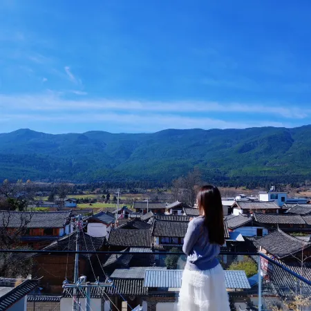 Lijiang Yu Xue Yi Jing Snow Mountain View Resort Hotel