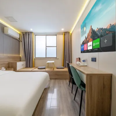 Box Space Xinzhiwan Hotel (Shanghai Bay University City Branch) Hotel in zona Università Normale di Shanghai