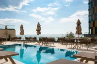 Invictus Hotel - Beach
