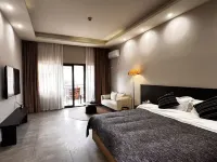 Yunoji Forest Courtyard Homestay (Wufengxi Ancient Town)