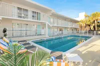Fin's Inn & Suites - pantai