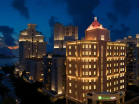 Holiday Inn Express Zhuhai Grand Theater by IHG Hotels near Lovers' Road