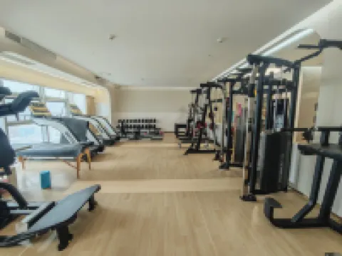 Zhongshan Qijiang River View Apartment Hotel (Xingzhong Square，Sun Wenxi Pedestrian Street)