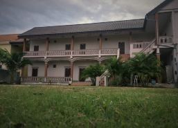 Khamphoumy Guesthouse