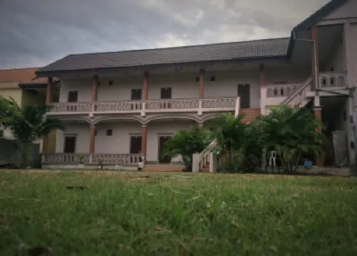 Khamphoumy Guesthouse Hoteles en 