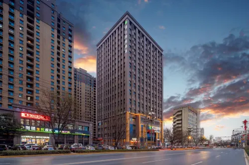 โรงแรมโมฉาง ชิงหย่า (สาขา จัตุรัสเมืองหลานเทียน เมืองโบราณเถียนซุ่ย)