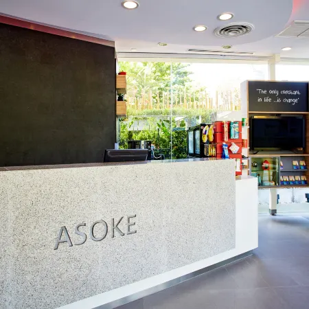 Easy Planet Bangkok Asoke Отели рядом с достопримечательностью «Торговый центр Terminal 21»
