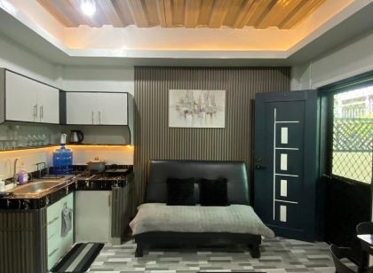 Amplayo Apartelle 2-BR Unit