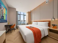 Platinum International Hotel (Liyang Economic Development Zone Lens Technology Park Branch)
