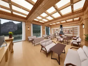 Yayu MOUNTAIN Designer·Light and Elegant Homestay (Zagana Branch)