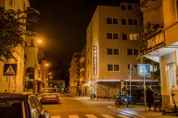 سيتي هوتل ميركاتور Hotels near نوردِند
