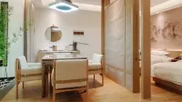 Jurong Maoshan Scenic Area Shangqing Lake Holiday Hotel