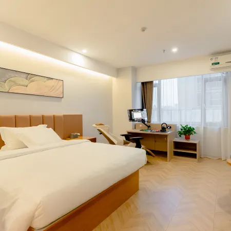 Dolphin E-Sports Hotel