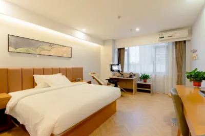 Dolphin E-Sports Hotel Hotels in Bengbu Railway Station Area