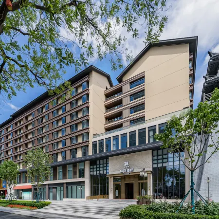 IDIOM HOTEL