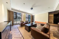 Panda Girl Resort Hotel (Siguniang Mountain Branch) - Balkoner