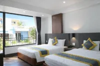 MOONLIGHT BOUTIQUE HOTEL - Rooftop Pools