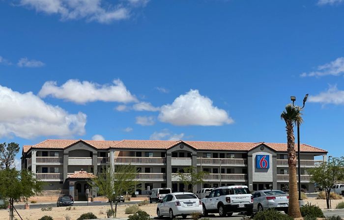 Motel 6 Barstow, CA - Mojave Desert Stop - I-15
