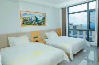 Yicui Homestay (Wumeng Grass Plain)