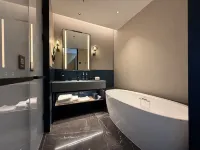 FourPoints by Sheraton Guilin Central - Infinity Pools