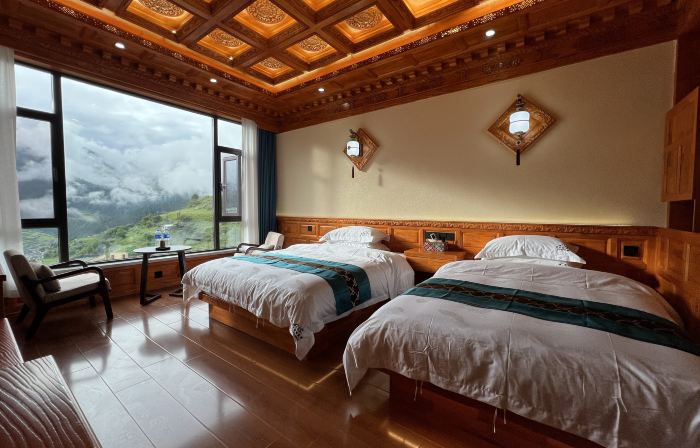 Zhuomu Lariz Homestay