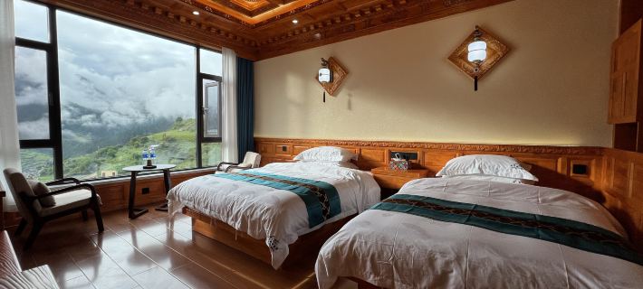 Zhuomu Lariz Homestay Hotel di Têwo