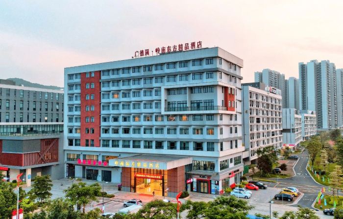 LN DONGFANG BOUTIQUE