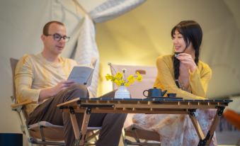 Shangri-la Rongqia·Glamping Namcuo Hot Spring Tent Camp