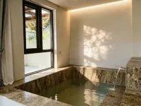 Gift of the Mountain · Forest & Lake | Chain Homestay Resort Zone - 温泉