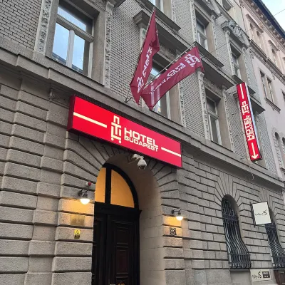 TL Hotel Budapest (EasyHotel Budapest Oktogon) Hotels near Király gyógyfürdő