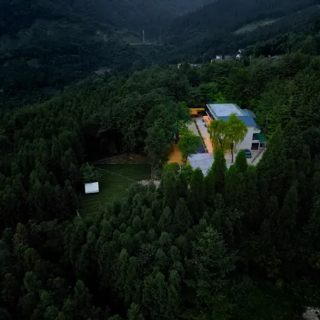 Nan Gu Di Homestay (Shenpu Gou Scenic Area Branch)