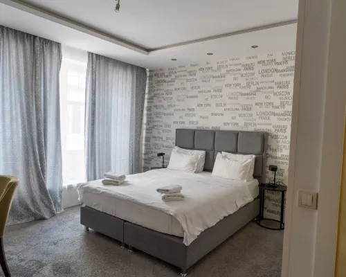 بريفيليج سويتس باي سينترال بارك Hotels near باليلولا